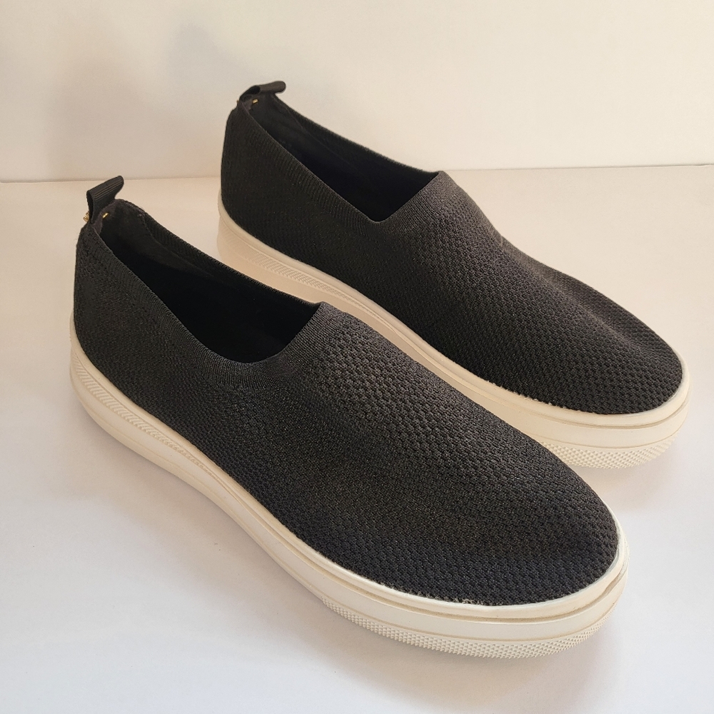 Carvela Women's 38.5 or US 8 Black Knit Sparkly Stretch Slip On Sneakers Shoes